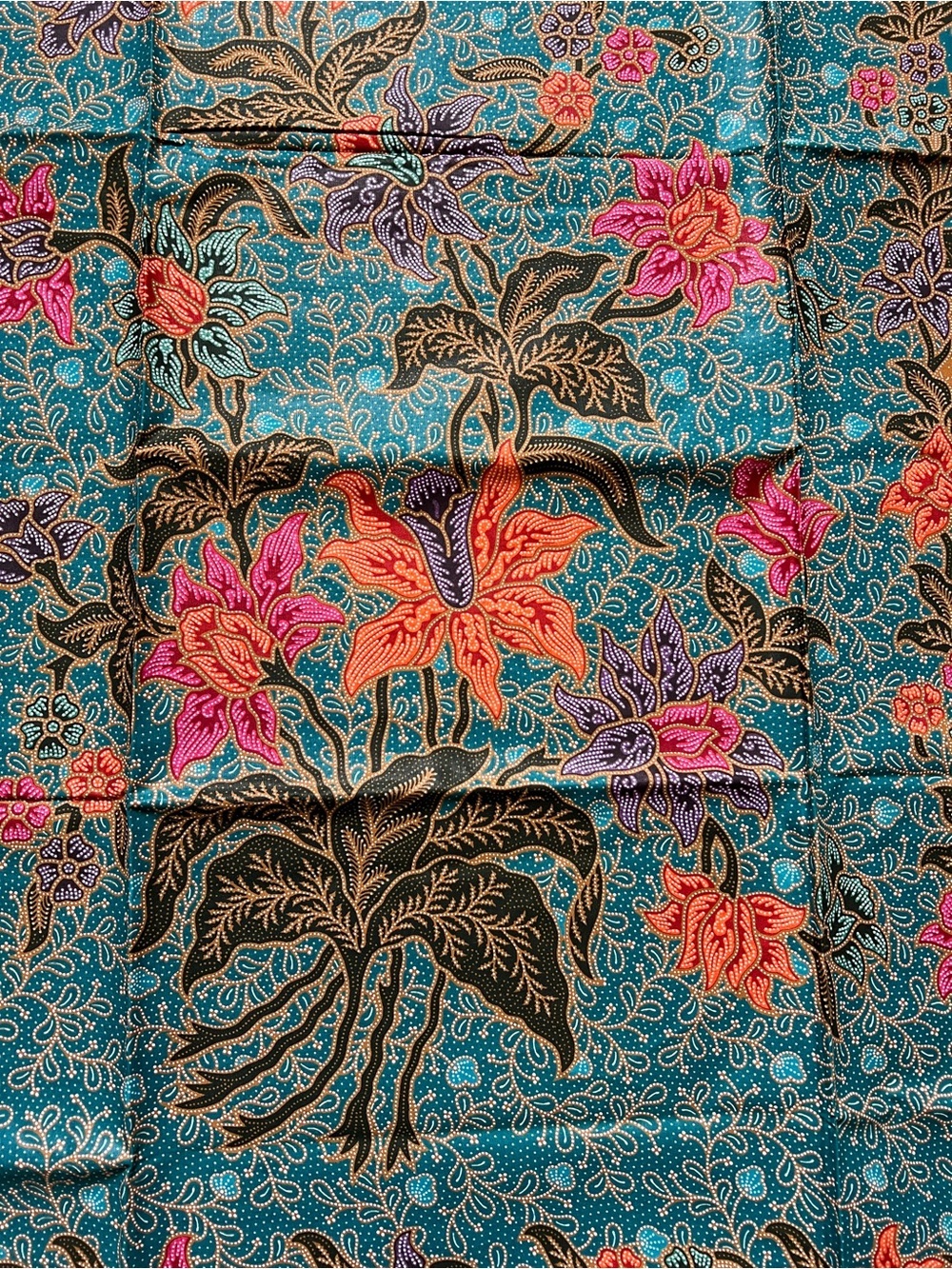 Batik Ratna Dewi Teal Cotton Fabric with Gold Vine Motif 2 meters - Picture 3 of 10
